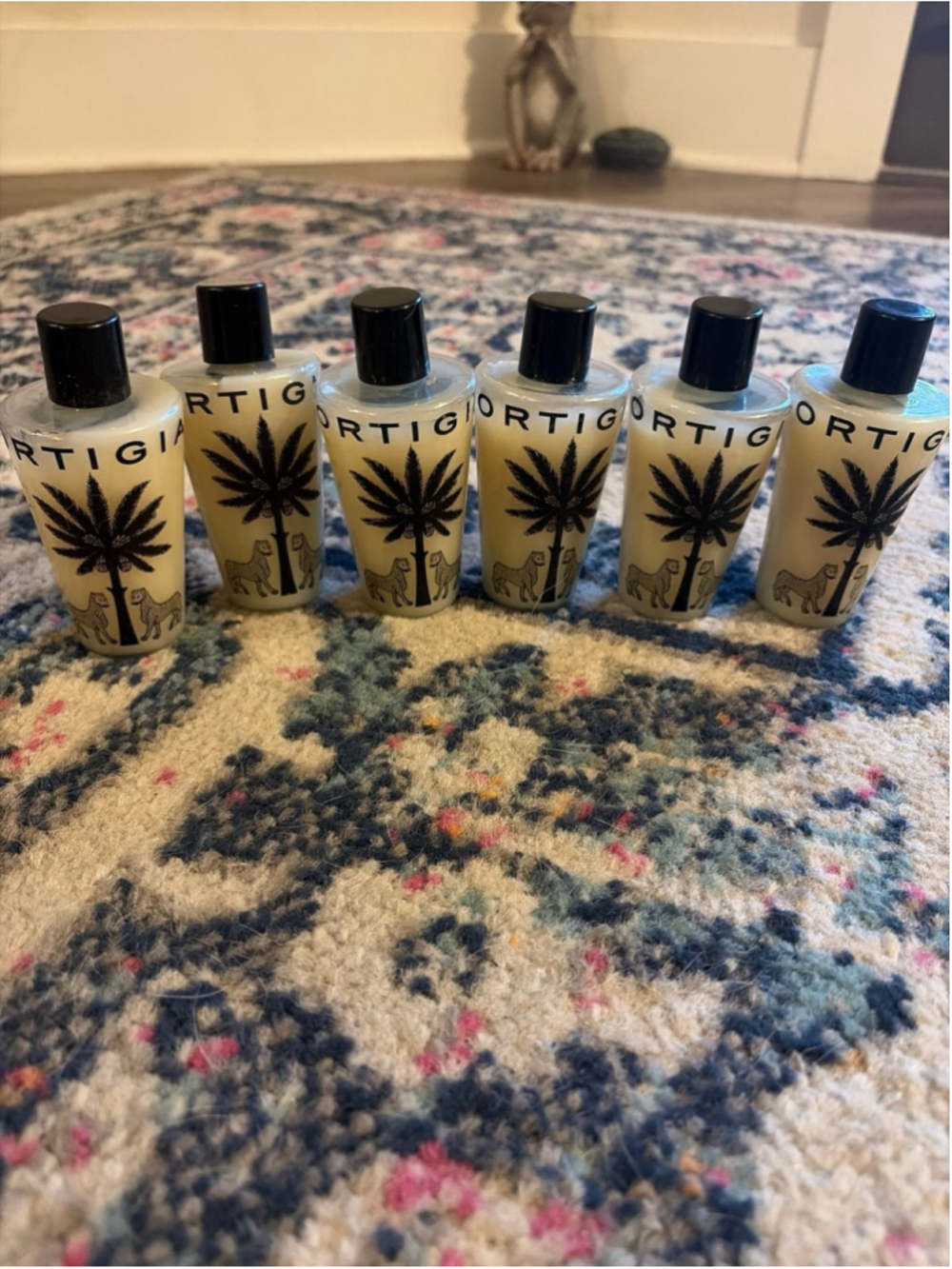 Ortigia Sicilia Ambra Nera Bath & Body Bundle - 18 Pieces travel size - Picture 6 of 9